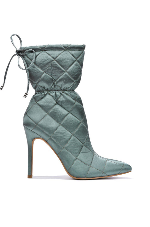 WALKING ON CLOUD 9 BOOT (SEA GREEN)