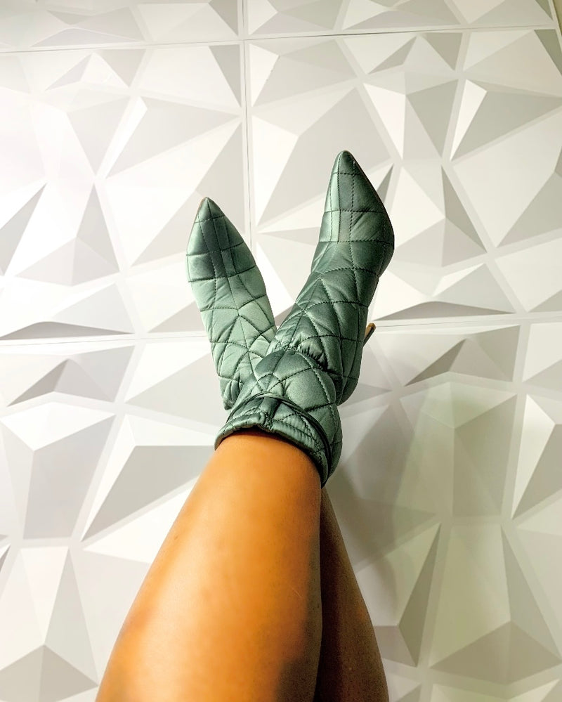 WALKING ON CLOUD 9 BOOT (SEA GREEN)